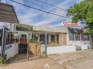 Casa · 488m² · 6 Ambientes · 1 Cochera · Venta Casa con Depósito y Apto en Cerrito