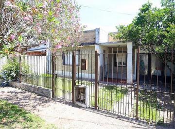 Casa · 60m² · 3 Ambientes · Casa de 3 Ambientes, con Escritura, en Venta en Longchamps - Glew.