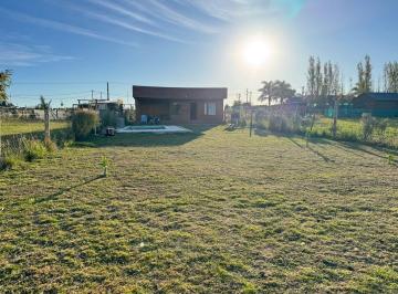 Casa · 85m² · 2 Dormitorios · Vendo Cabaña con Pileta en San Justo, Entre Ríos.