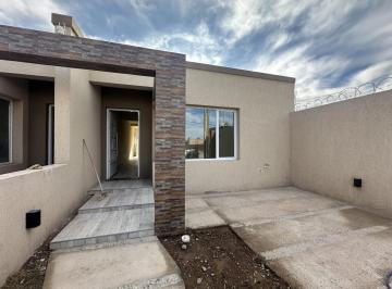 Casa · 98m² · 3 Ambientes · Casa en Barrio Rio Limay - Plottier