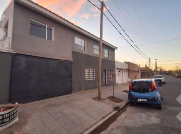 Casa · 210m² · 6 Ambientes · 2 Cocheras · En Venta, Casa 4d, B° Canal V, Neuquén Cap