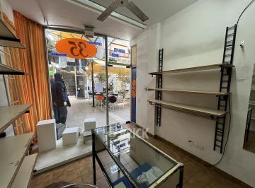Local comercial · 87m² · Local en Galeria Paseo Imperial en Corrientes Al 2500 - 87 m² Totales Impecable Apto Gastronomia