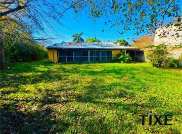 Quinta vacacional de 4 ambientes, Pilar · Oportunidad. Pilar. Villa Rosa. Casa en Lote en 3288 m². Gran Ubicación.