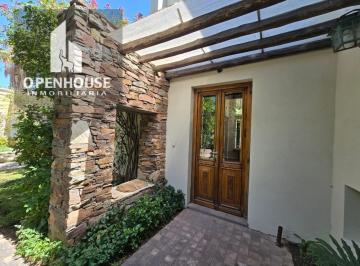 Casa de 7 ambientes, Godoy Cruz · Casa en Venta Barrio Sol Trapiche