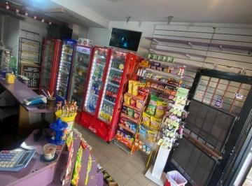 Local comercial · 50m² · Local con Buena Renta 6% Kiosco + Comidas Al Paso