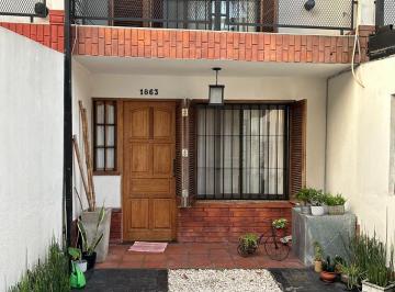 Casa de 3 ambientes, Morón · Hermoso Triplex en Venta - El Palomar - Apto Credito