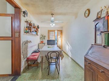 Casa · 90m² · 3 Ambientes · 1 Cochera · Casa en Venta
