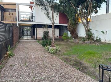 imagen1 · Alquiler Casa 5 Ambientes con Garage y Fondo Ramos Mejia