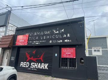 Local comercial de 2 ambientes, La Plata · Venta de Local Sobre Av 13