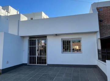 Oficina comercial · 50m² · 1 Ambiente · 2 Cocheras · Oficina Sin Expensas - 50 m² Aprox - Estacionamiento P/2 Vehículos - Alquiler - Oficina