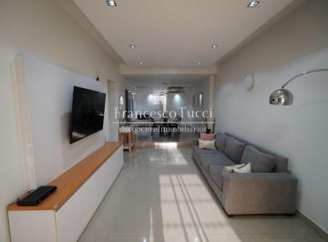 Casa · 210m² · 4 Ambientes · 2 Cocheras · Casa en Venta 4 Ambientes Haedo Sur