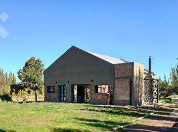 Casa · 100m² · 4 Ambientes · Alquiler Amoblado Casa 1 Dormitorio Quincho B° El Vergel