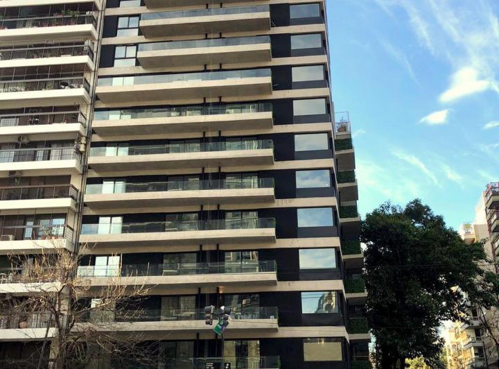 Desarrollo vertical · Santos Dumont 2395