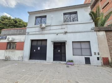 Oficina comercial · 132m² · 5 Ambientes · 1 Cochera · Depósito en Alquiler en Villa Urquiza