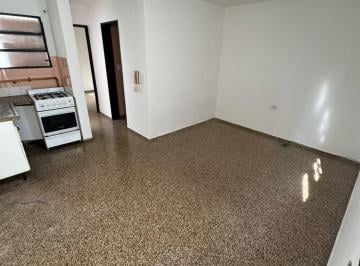 Departamento de 4 ambientes, Córdoba · Alquilo Dpto 1 Dor. con Patio Interno. Fructuoso Rivera 1087