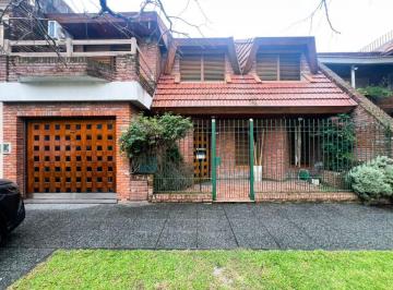 Casa · 170m² · 4 Ambientes · 2 Cocheras · Chalet en Venta en Ramos Mejia
