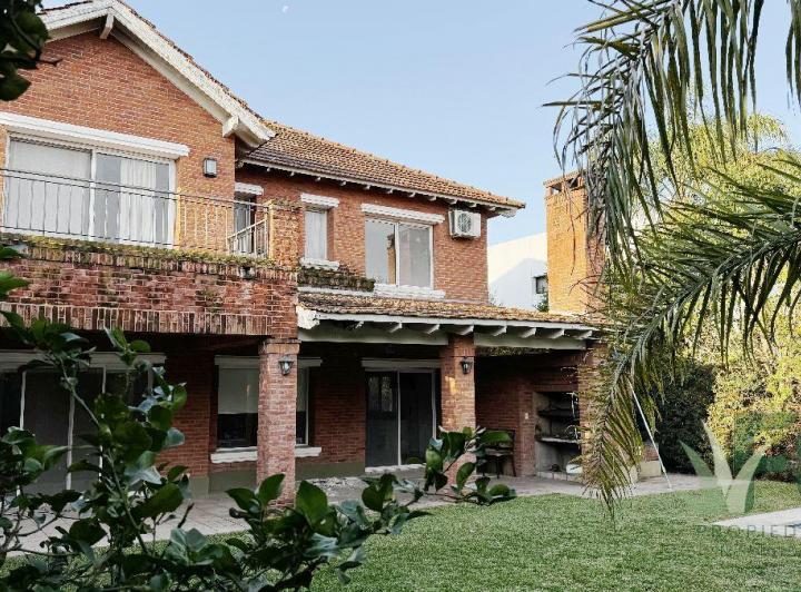 Casa Apto Credito Venta 3 Dorm. Dependencia Galeria Pileta Lote Interno 530 m² Nordelta