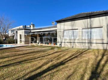 Casa · 250m² · 5 Ambientes · Casa en Venta Terravista