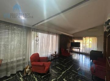 Casa · 182m² · 6 Ambientes · 1 Cochera · Venta Casa en PH 6 Ambientes Banfield