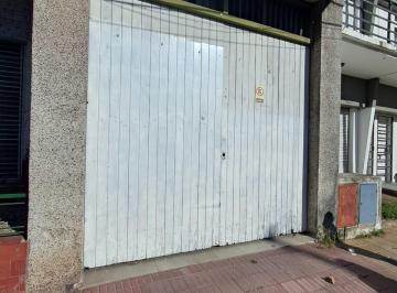 Depósito , Quilmes · Alquiler de Galpón Para Deposito de 85 m² en Vicente Lopez 325, Quilmes Oeste.