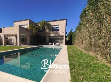 Casa · 320m² · 5 Ambientes · 4 Cocheras · Casa en Alq. Temporario en Septiembre, Escobar, G. B. a. Zona Norte