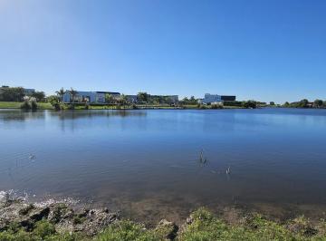 Terreno · 815m² · Terreno a La Laguna en El Canton Barrio Islas Lote Al 400