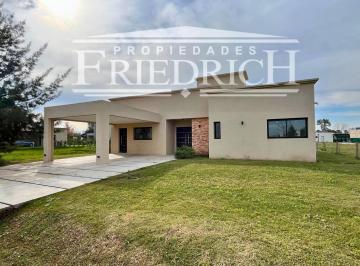 Casa · 600m² · 4 Ambientes · Casa en Alquiler