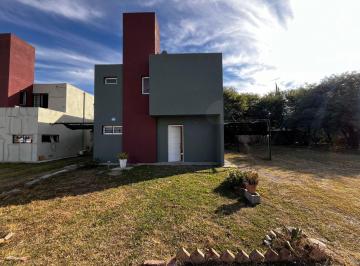 Casa de 4 ambientes, Córdoba · Alquiler Casa 3 Dorm. Arguello