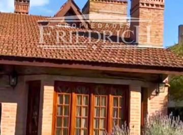 Casa · 180m² · 4 Ambientes · 4 Cocheras · Alquiler Anual Country Banco Provincia