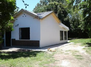 Casa de 3 ambientes, Ezeiza · Venta de Casa con Amplio Lote en Ezeiza