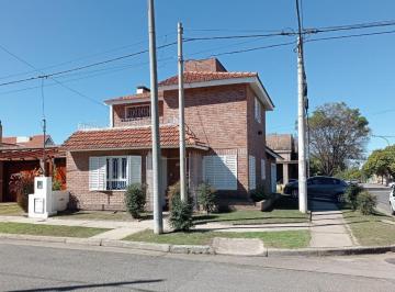 Oficina comercial · 100m² · 4 Ambientes · 1 Cochera · Oficina, Local, Casa Alquiler Comercial Sobre Menéndez Pidal Esquina del Campillo