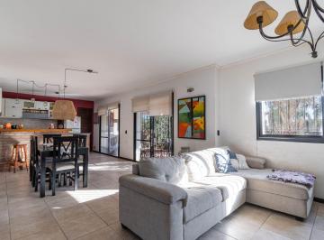 Casa · 156m² · 5 Ambientes · 2 Cocheras · Casa en Venta 3 Dorm. en Acequias del Aire