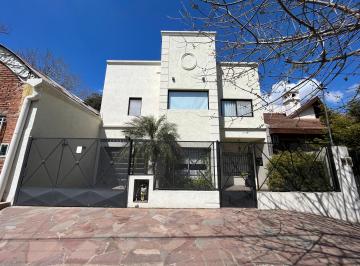 Casa de 5 ambientes, Lomas de Zamora · Excelente Casa con 4 Dorm. en Temperley