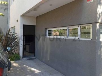 Casa · 120m² · 3 Ambientes · Duplex en Alquiler