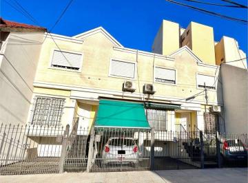 Casa · 66m² · 3 Ambientes · 1 Cochera · Venta Casa 3 Amb con Cochera y Patio Villa Urquiza