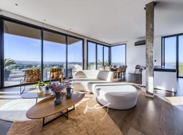 Casa · 461m² · 6 Ambientes · 2 Cocheras · Casa en Venta y Alquiler en La Deseada con 5 Dorm.