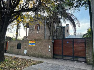 Casa de 7 ambientes, Granadero Baigorria · Casa en Venta en Granadero Baigorria - Formosa 578