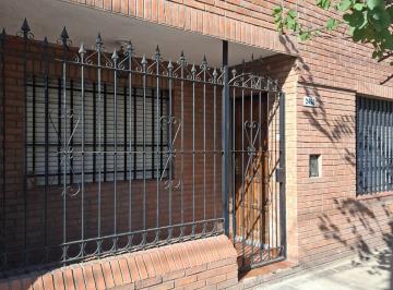 Casa de 3 ambientes, Córdoba · Casa en Alquiler - Dos Dorm. - Barrio Los Paraisos!