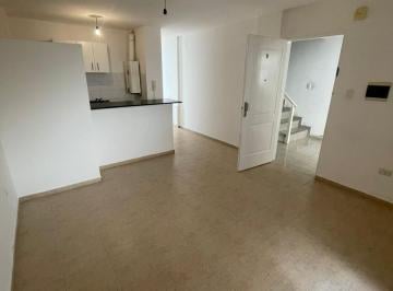 Departamento · 45m² · 2 Ambientes · En Alquiler – Departamento con Patio en Planta Baja – Santa Fe Al 800