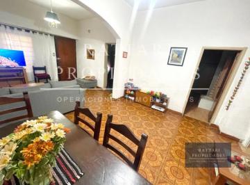 Casa de 5 ambientes, Morón · Venta Casa en Lote Propio 5 Ambientes El Palomar Toma Propiedad en Parte de Pago