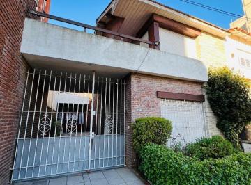PH · 200m² · 5 Ambientes · 2 Cocheras · Oportunidad - Dos PH 3 Amb en Venta