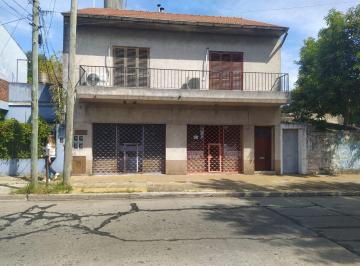 Local comercial de 2 ambientes, San Isidro · Dos Locales Comerciale a La Calle a 2 Cuadras de Avda Márquez