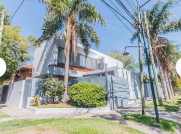 Casa · 250m² · 5 Ambientes · 2 Cocheras · Casa 6 Amb Barrio Alemán Impecable