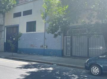 Terreno · 450m² · Excelente Lote en Polo Tecnológico Parque Patricios - Lote Irregular de 450 m² Apto 2.500 m