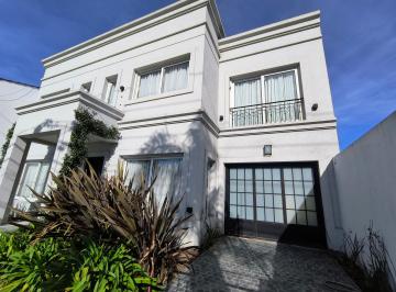 Casa de 4 ambientes, San Isidro · Villa Adelina Casa de Categoría a Estrenar 4 Ambientes