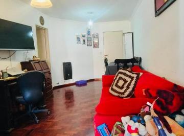 Departamento · 55m² · 3 Ambientes · Dpto 2dorm a 100 Mtrs Cañada S/dean Funes 700 Frente
