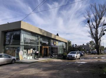 Local comercial · 65m² · 2 Ambientes · Local en Alquiler