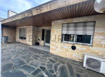 PH · 94m² · 4 Ambientes · 1 Cochera · Venta Casa PH Castelar 4 Ambientes Apto Credito
