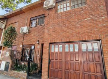 Casa · 145m² · 5 Ambientes · 1 Cochera · Hermoso Dúplex en Venta en Florida Mitre