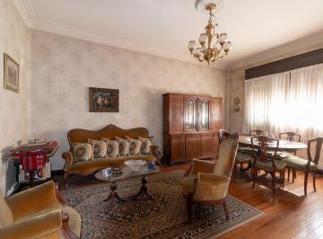 Casa · 229m² · 5 Ambientes · 1 Cochera · Casa en Venta 3 Dorm. en España y Hospitales